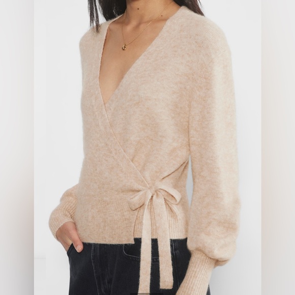 NWT Aritzia Wilfred Cassidy Sweater in Heather Light Oatmeal V-Neck Wrap Small - Picture 6 of 12